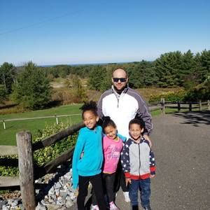 Meet your Posher, Stuart